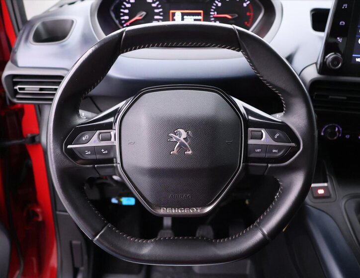 Peugeot Rifter MPV 1,5 l 96 kw