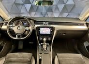 Volkswagen Passat 10