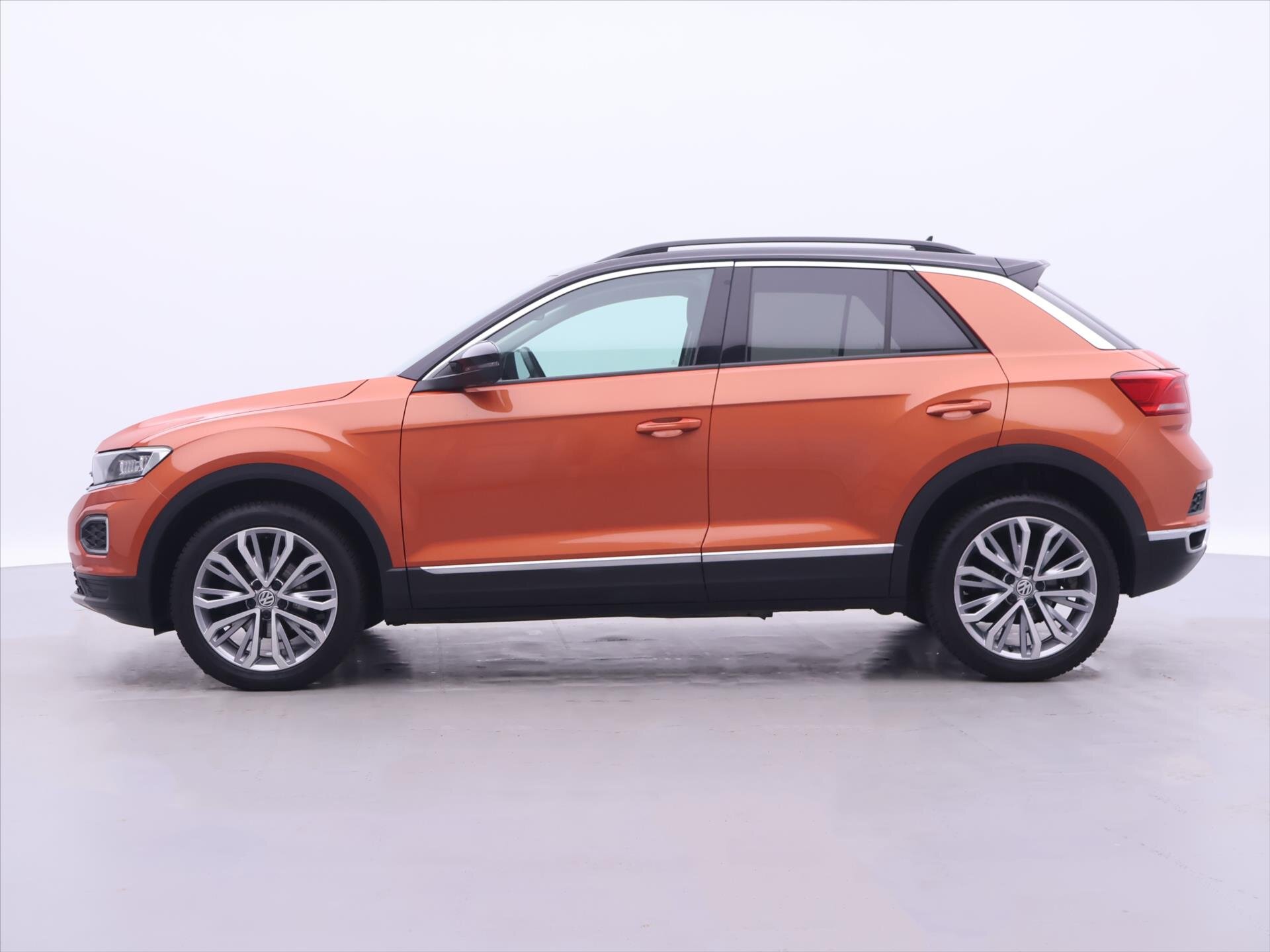 Volkswagen T-Roc SUV / Terénní 1,5 l 110 kw