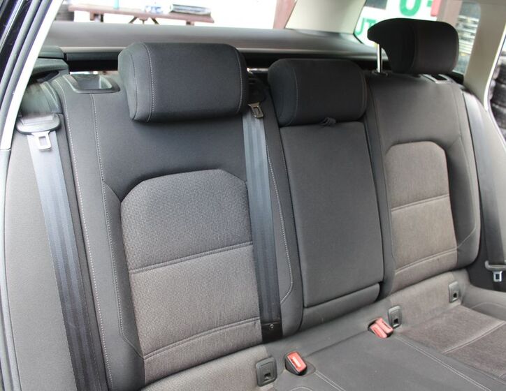 Volkswagen Passat 16