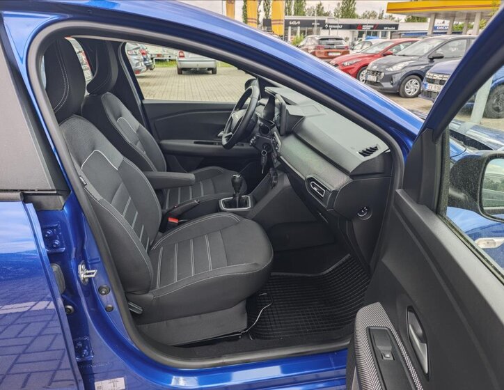 Dacia Sandero Hatchback 999,0 67 kw
