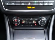 Mercedes-Benz GLA 33