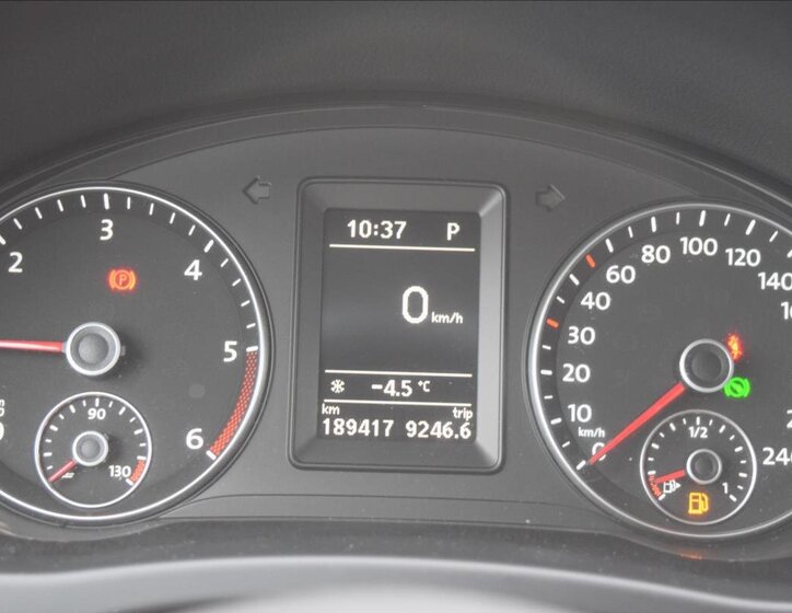 Volkswagen Golf Kombi 1,6 l 77 kw