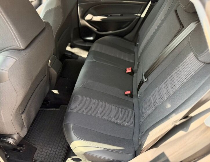 Peugeot 308 Kombi 1,2 l 96 kw