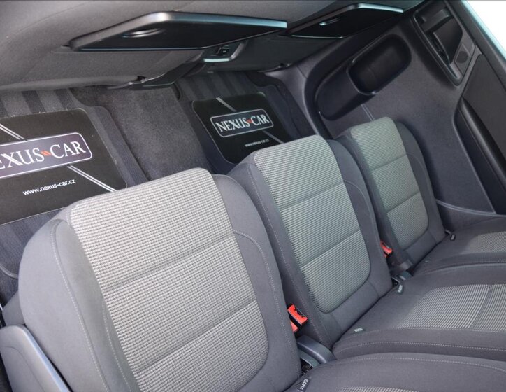 Volkswagen Sharan MPV 2,0 l 103 kw