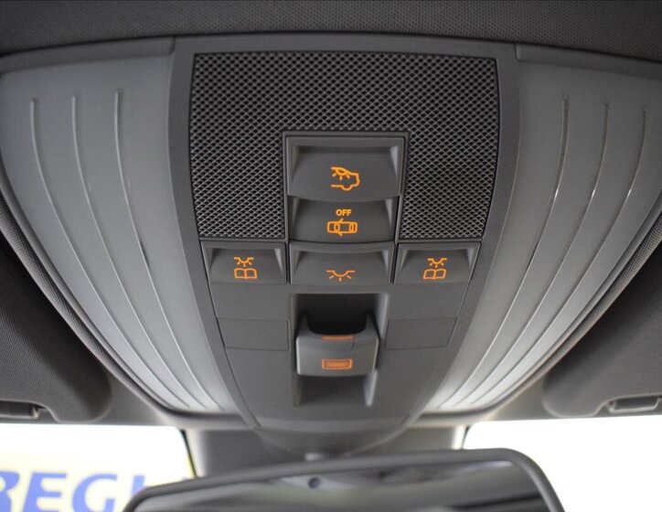 Mercedes-Benz Třídy E Sedan / Limuzína 3,0 l 170 kw