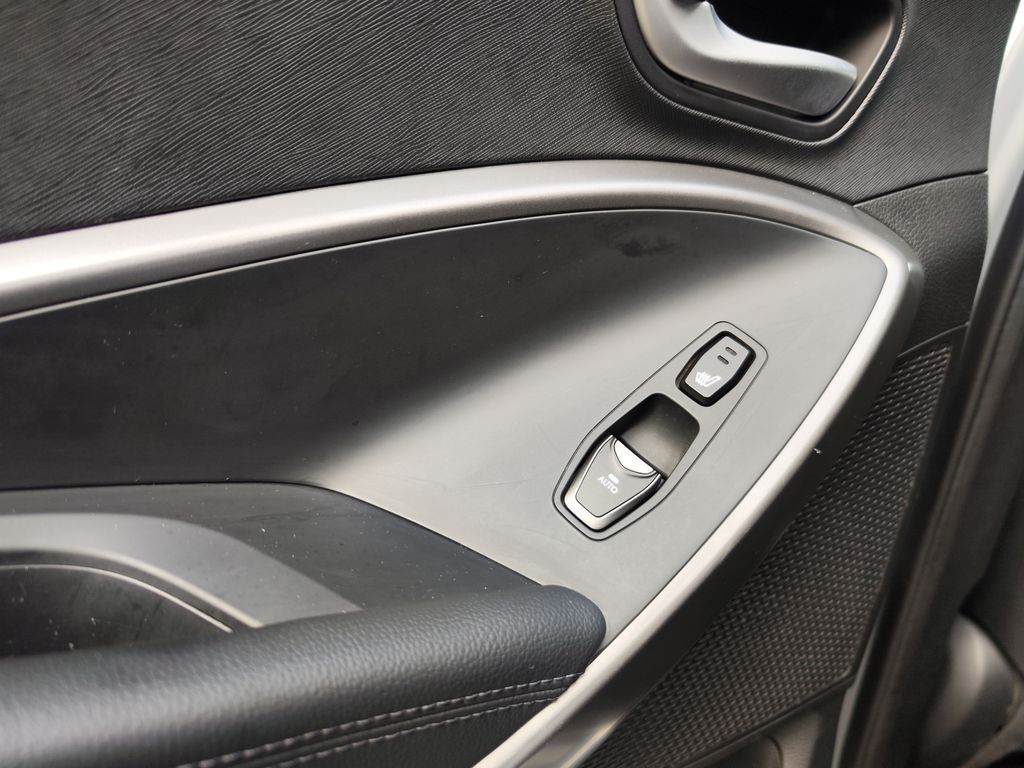 Hyundai Grand Santa Fe