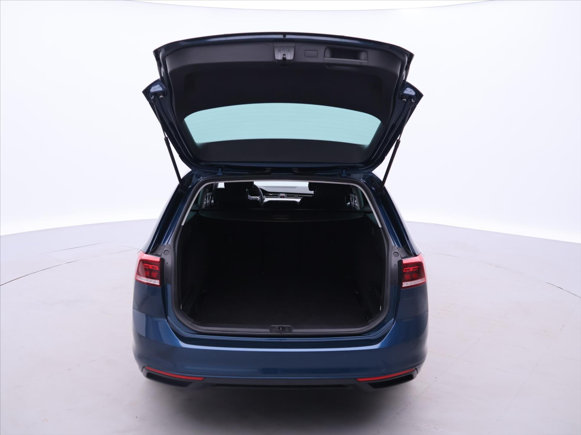 Volkswagen Passat Kombi 1,5 l 110 kw