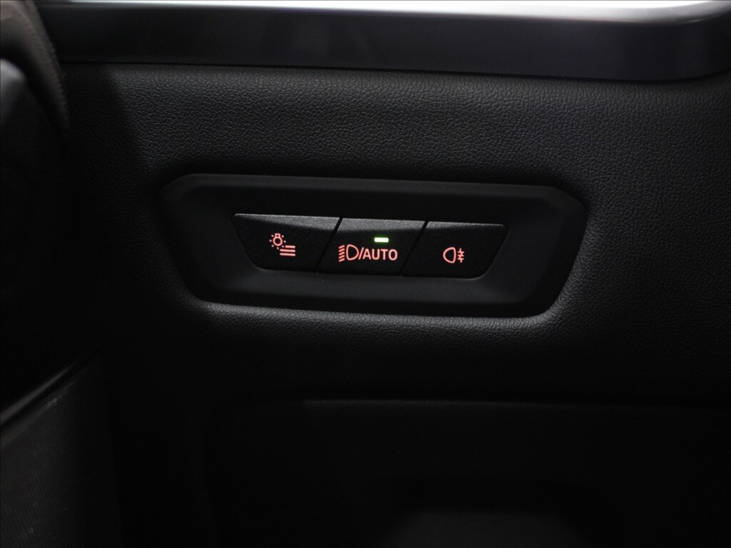 BMW X5 SUV / Terénní 3,0 l 210 kw