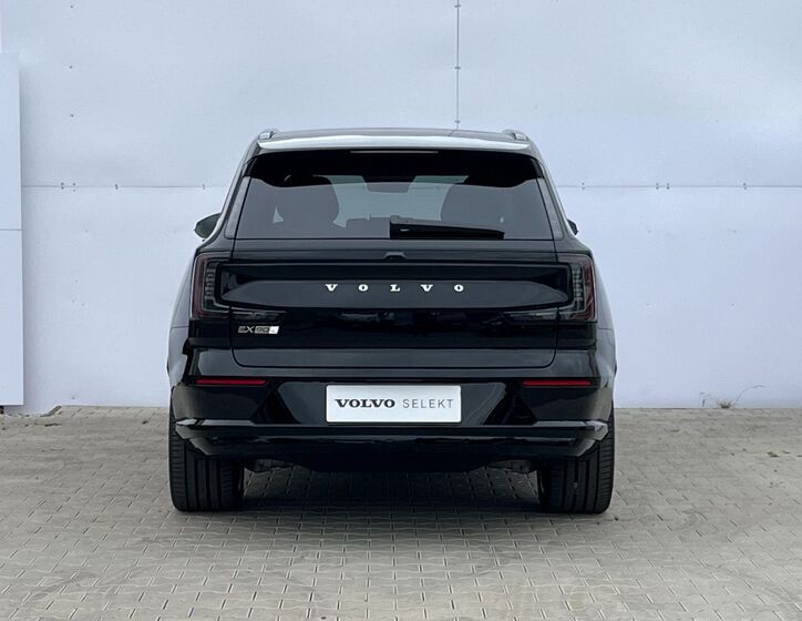 Volvo EX90 5