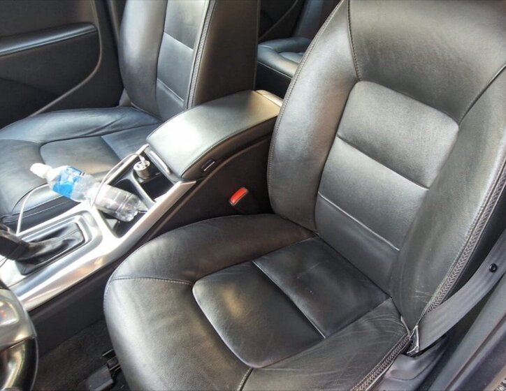 Volvo XC70 Kombi 2,4 l 133 kw