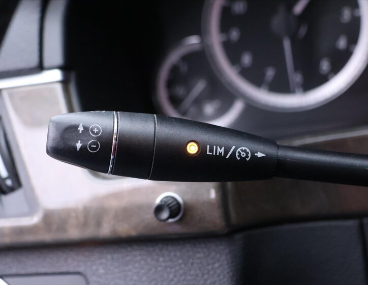 Mercedes-Benz Třídy E Kombi 3,0 l 170 kw