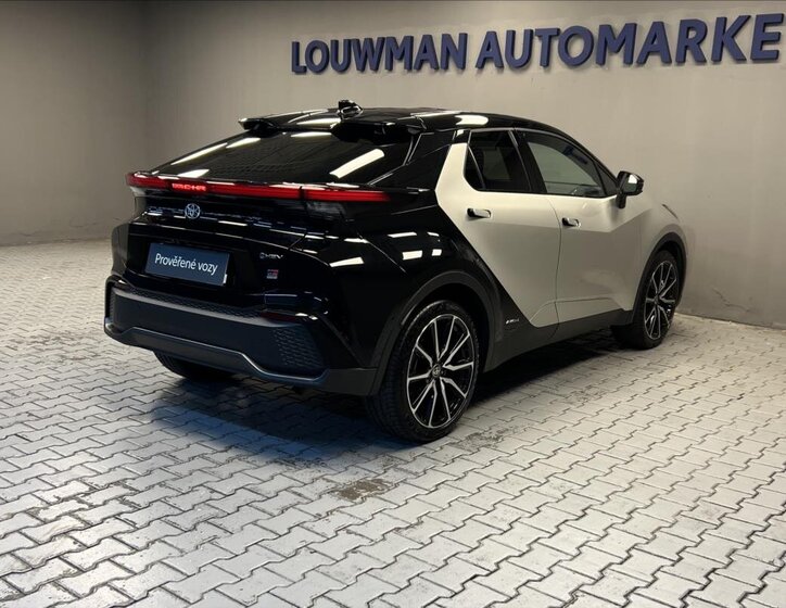 Toyota C-HR Hatchback 2,0 l 112 kw