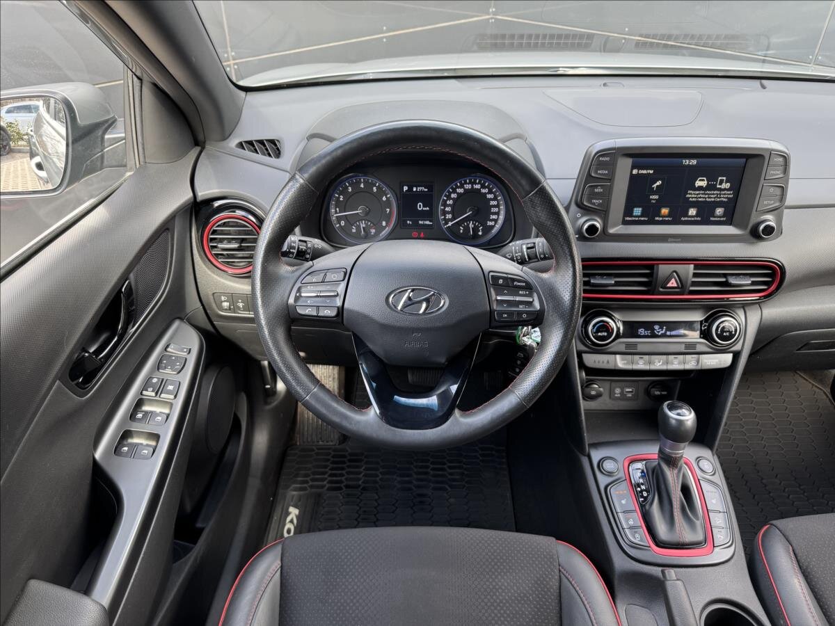 Hyundai Kona SUV / Terénní 1,6 l 130 kw