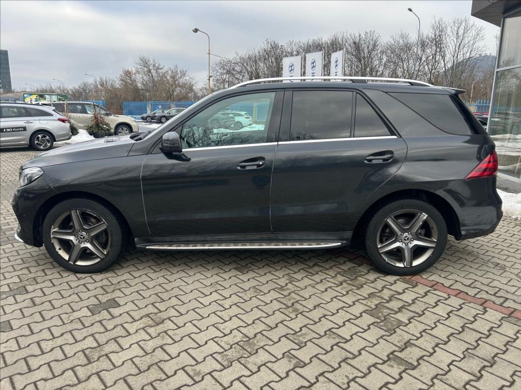 Mercedes-Benz GLE SUV 2,1 l 150 kw