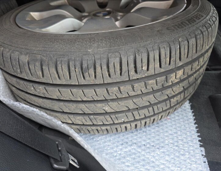 BMW Řada 3 Kombi 3,0 l 170 kw