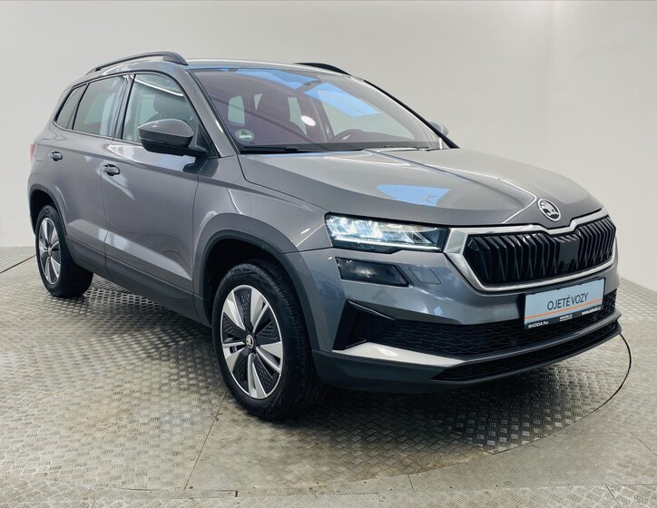 Škoda Karoq SUV / Terénní 1,5 l 110 kw