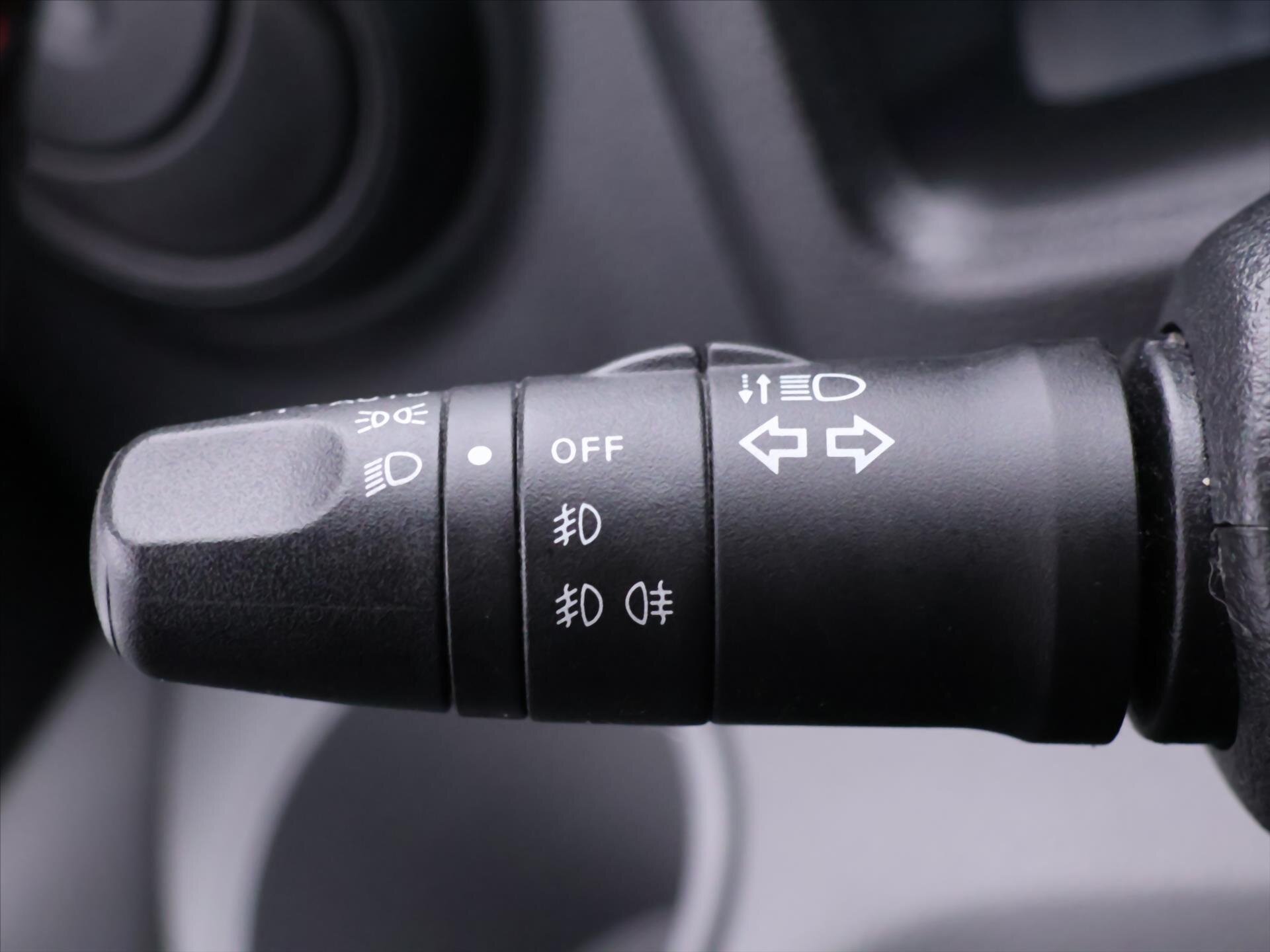 Nissan NV200 VAN / Minibus 1,5 l 81 kw