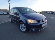 Volkswagen Touran 1