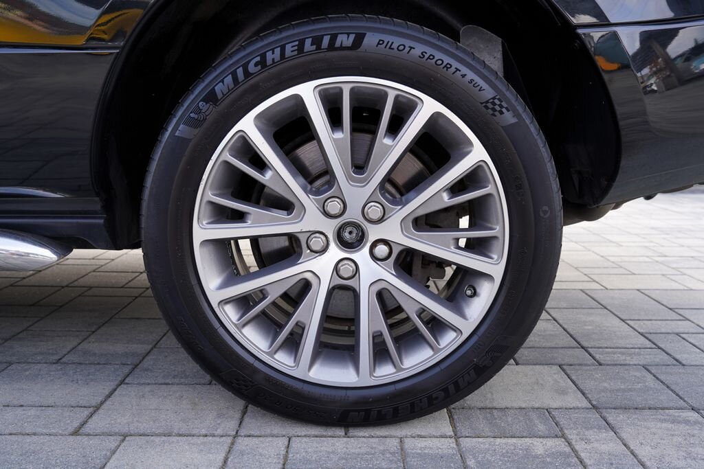 Land Rover Range Rover SUV / Terénní 4,4 l 230 kw
