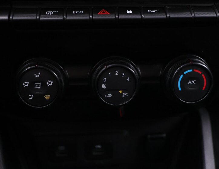 Dacia Duster SUV 999,0 67 kw