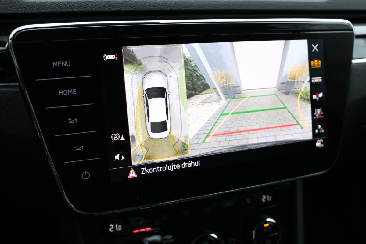 Škoda Superb Sedan / Limuzína 2,0 l 140 kw