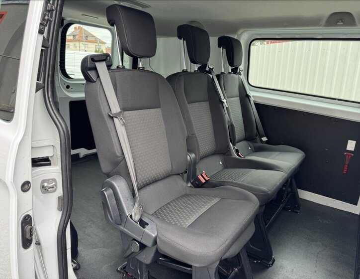 Ford Transit Custom Kombi 2,0 l 96 kw