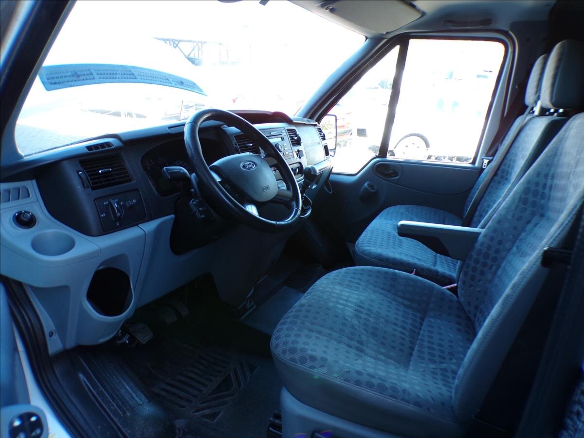 Ford Transit Skříň 2,2 l 92 kw