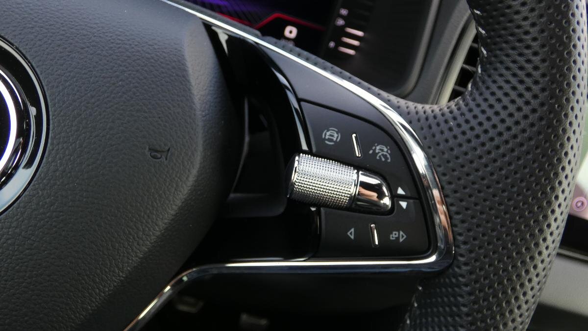 Škoda Karoq SUV / Terénní 1,5 l 110 kw