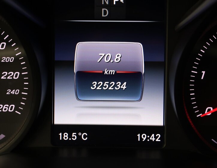 Mercedes-Benz Třídy V Kombi 2,1 l 140 kw