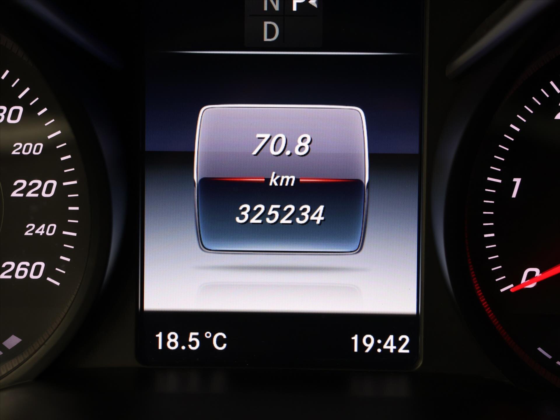 Mercedes-Benz Třídy V Kombi 2,1 l 140 kw