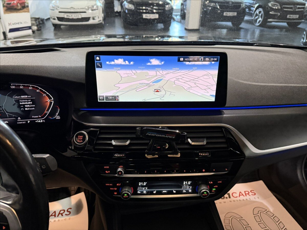 BMW Řada 5 Kombi 3,0 l 210 kw