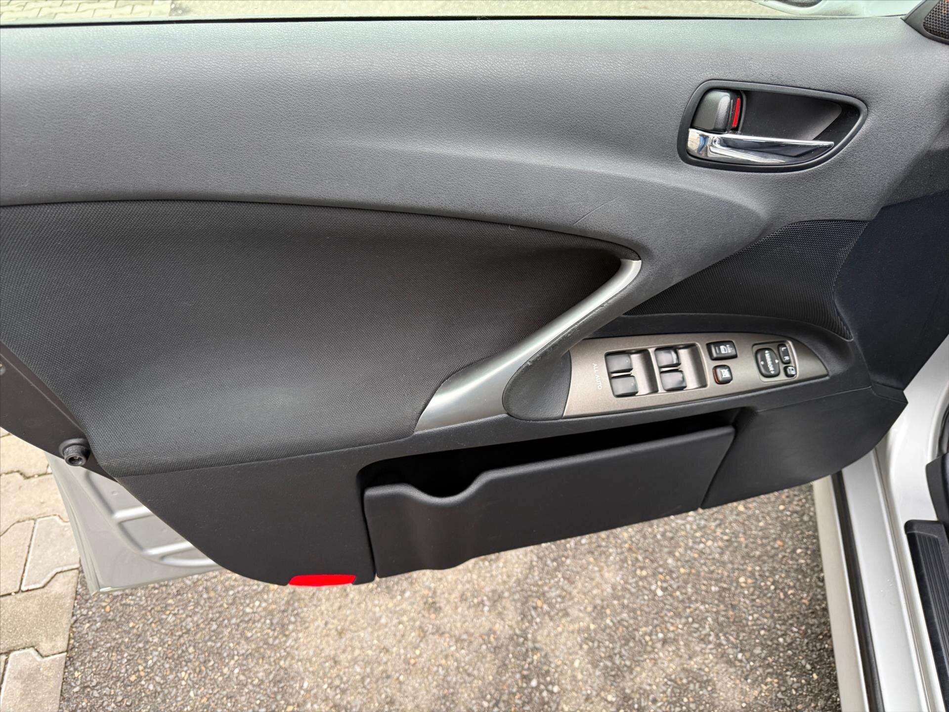 Lexus IS Sedan 2,5 l 153 kw