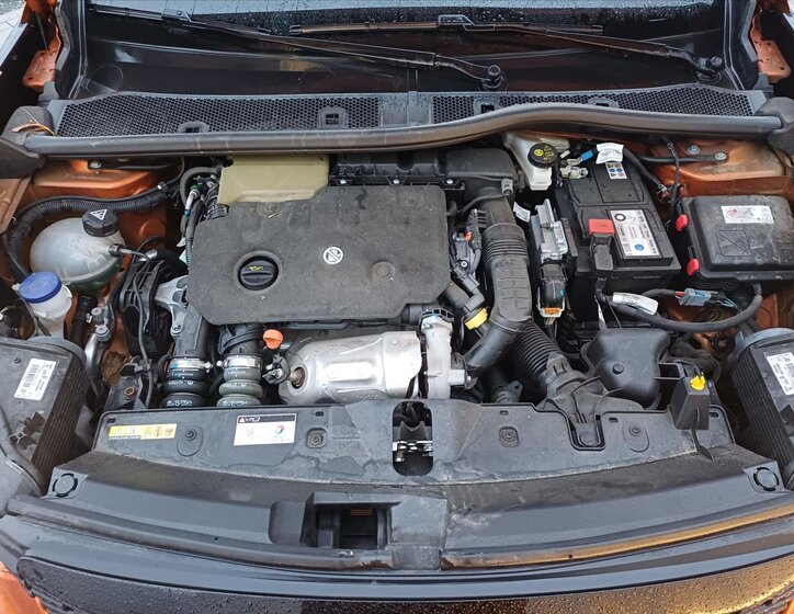 Peugeot 2008 Hatchback 1,5 l 81 kw