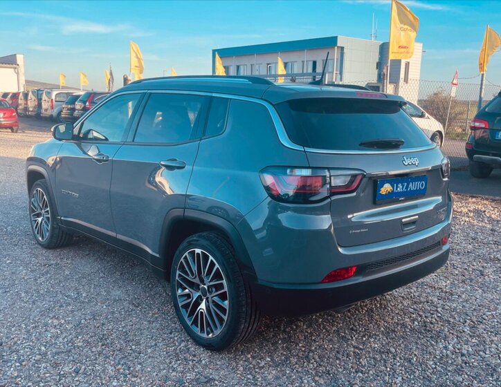 Jeep Compass SUV / Terénní 1,6 l 96 kw