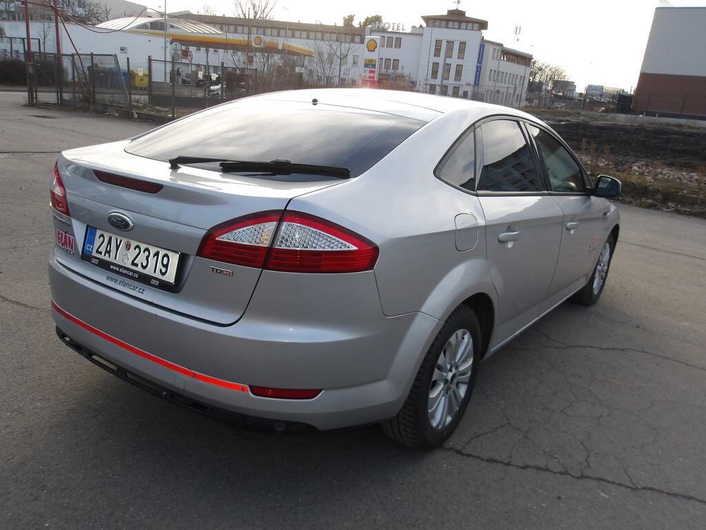 Ford Mondeo Hatchback 2,0 l 103 kw