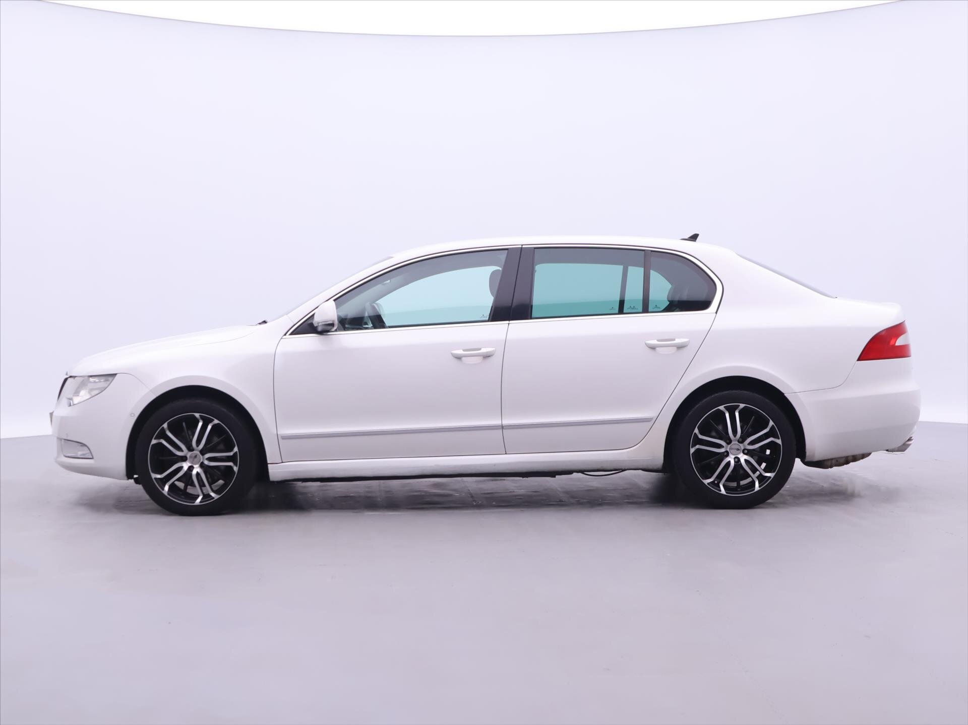 Škoda Superb Liftback 2,0 l 125 kw