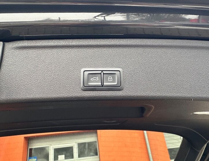 Audi A4 Kombi 2,0 l 140 kw