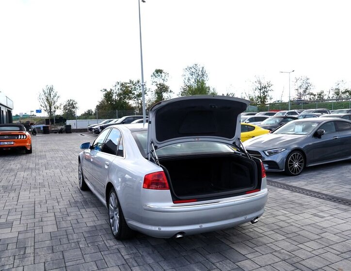 Audi A8 Sedan 3,0 l 171 kw