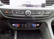 Opel Insignia 32