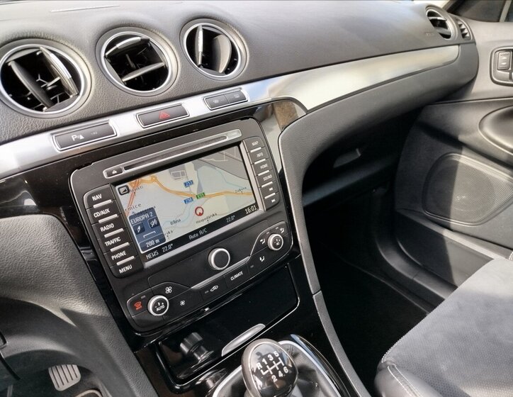 Ford S-MAX MPV 2,0 l 120 kw