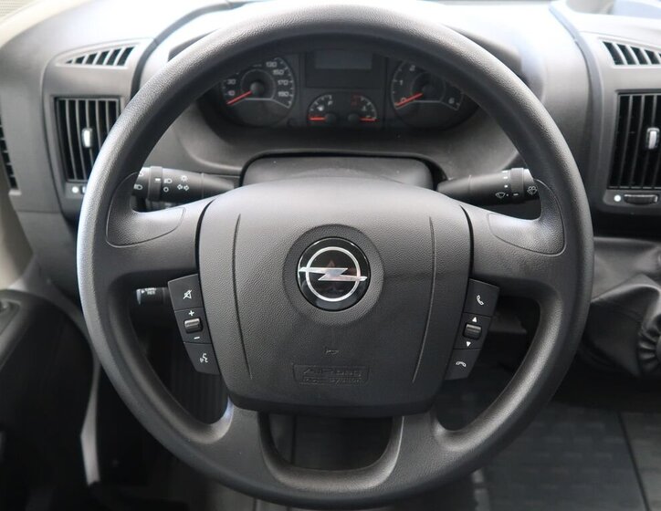 Opel Movano Skříň 2,2 l 103 kw