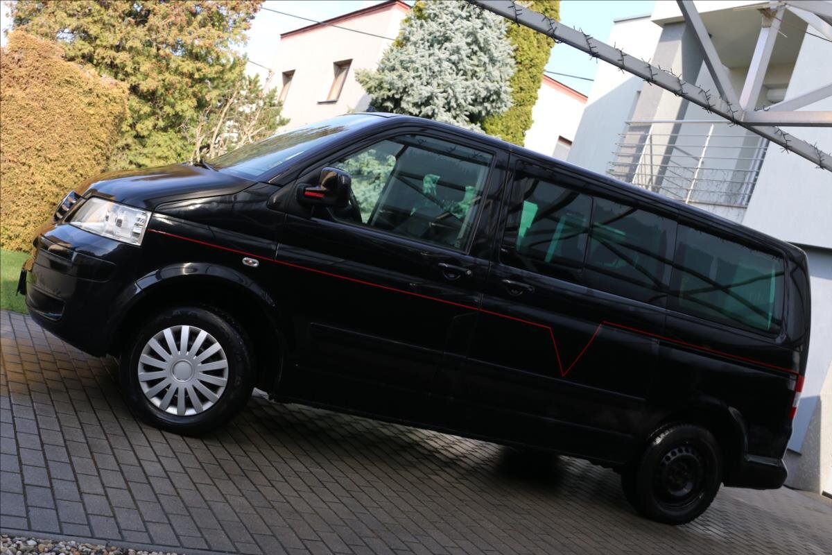 Volkswagen Multivan MPV 2,5 l 128 kw