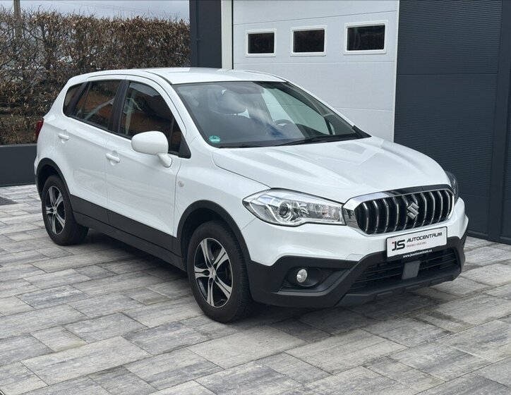 Suzuki S-Cross Hatchback 998,0 82 kw