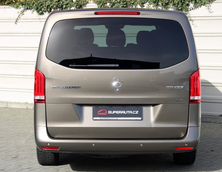 Mercedes-Benz Vito Kombi 2,1 l 140 kw