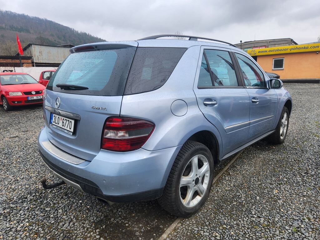 Mercedes-Benz Třídy M SUV / Terénní 3,5 l 200 kw