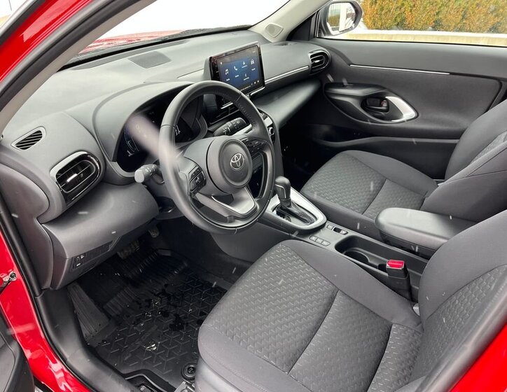 Toyota Yaris Cross SUV 1,5 l 68 kw