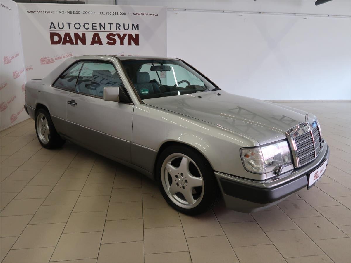 Mercedes-Benz 124 Kupé 3,0 l 162 kw