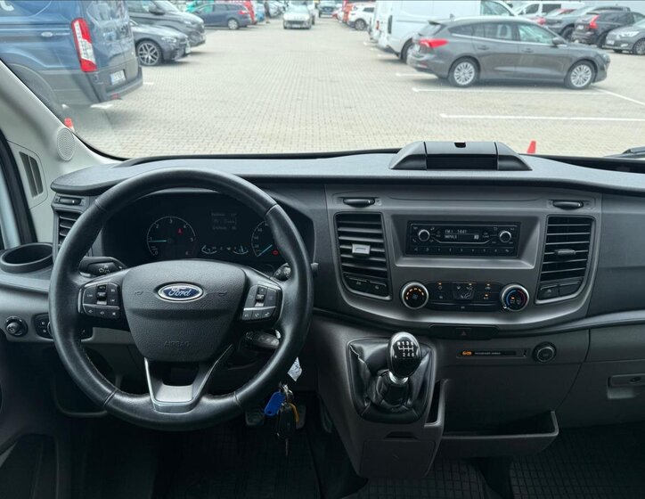 Ford Transit 17
