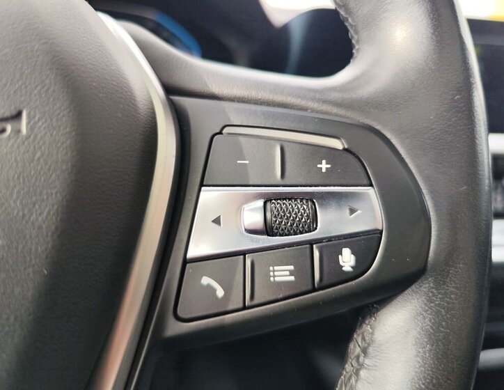 BMW Řada 3 Sedan / Limuzína 2,0 l 215 kw